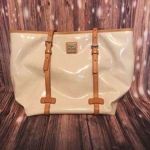 Dooney and Bourke purse